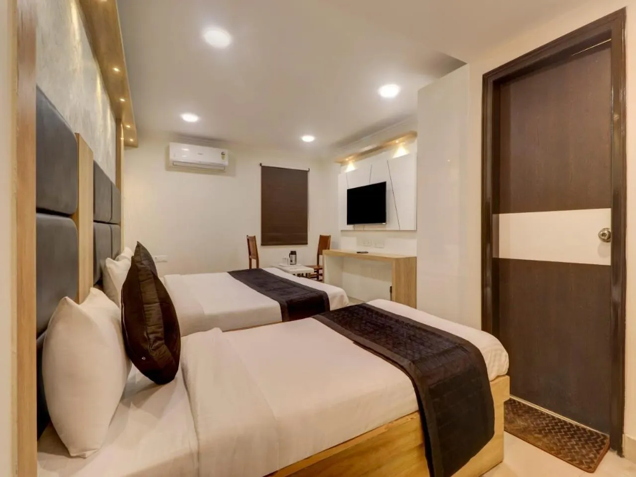 ***  Hotel Dakha International - Karol Bagh, New Delhi Inde